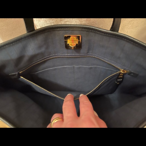 Authentic Louis Vuitton shopping tote - Picture 4 of 4